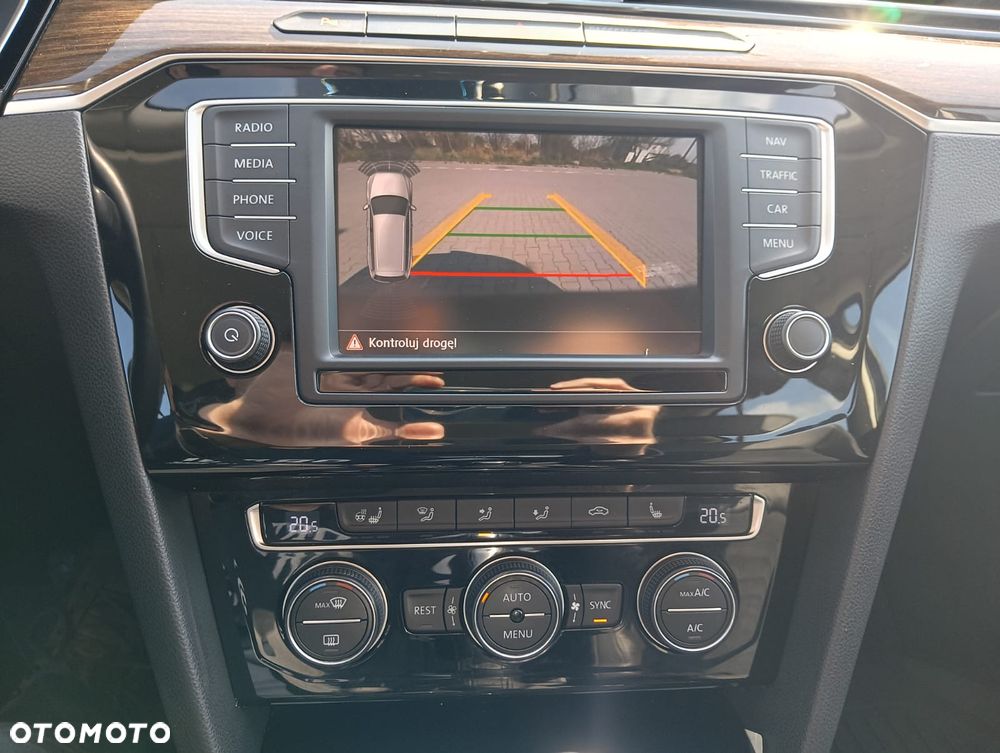 Volkswagen Passat 2.0 TDI SCR DSG Highline - 15