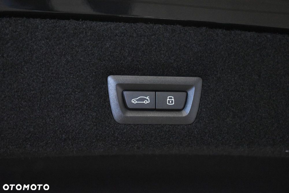 BMW Seria 7 - 41