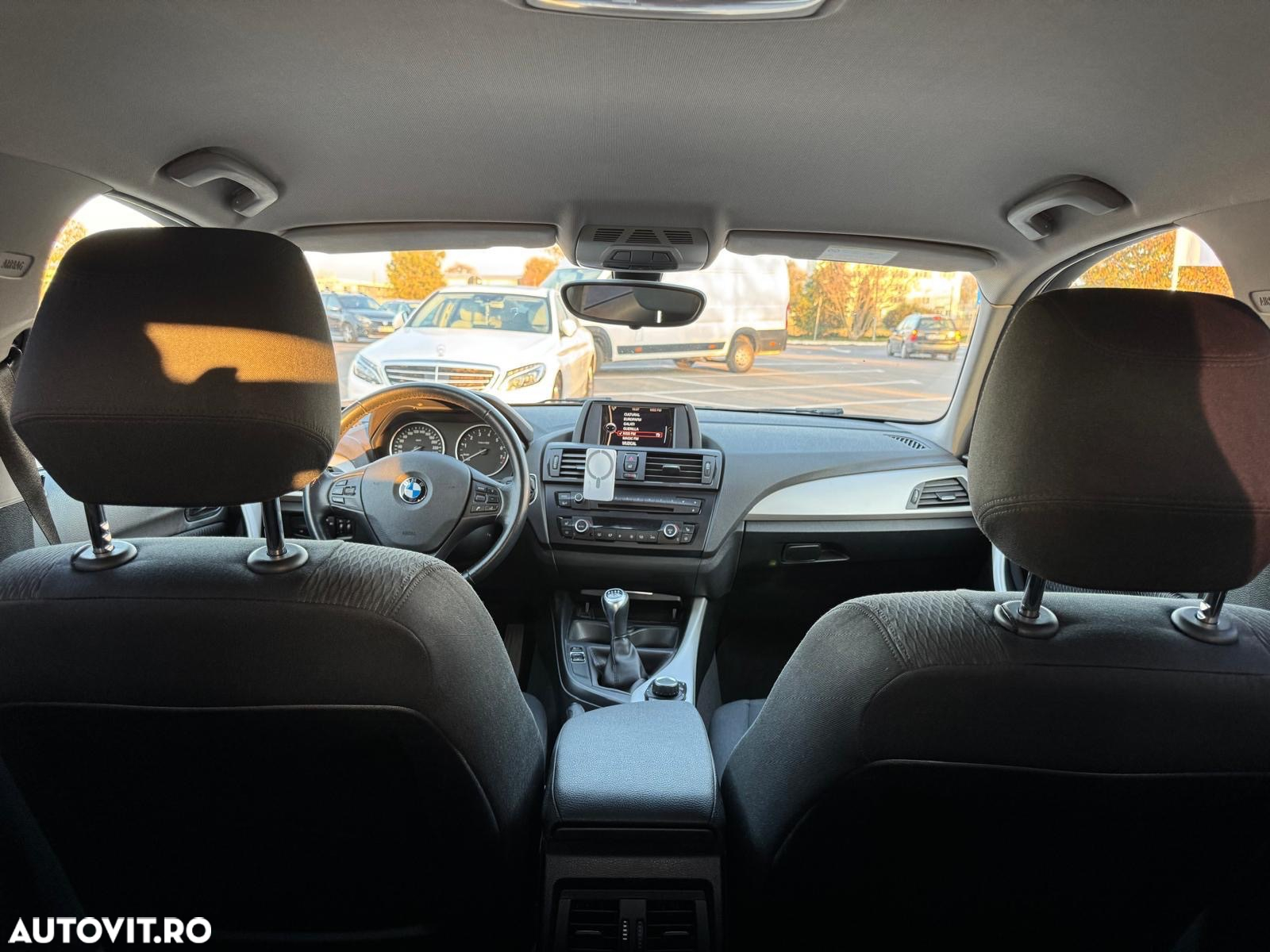 BMW Seria 1 116i - 8