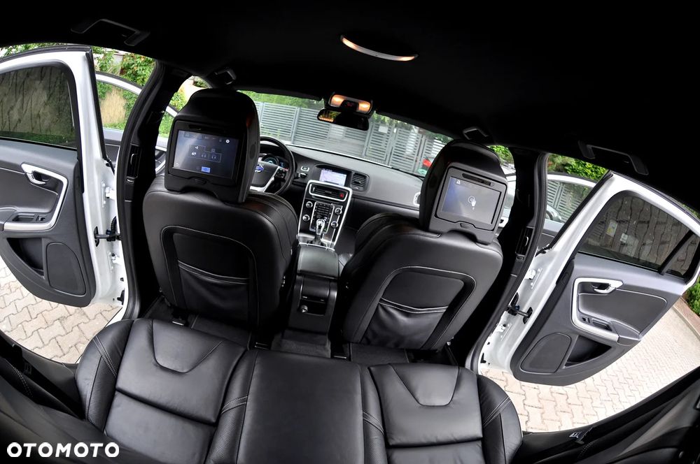 Volvo V60 T5 Geartronic Powershift RDesign - 24