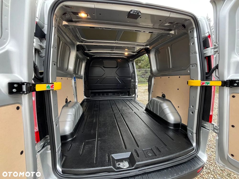 Ford Transit Custom L1H1, 2.0TDCI, LEDY, Android Auto, Kamera Cofania, Salon Polska, Pierwszy Właściciel, Serwis ASO Ford Do Końca, BEZWYPADKOWY, FV 23%, Bardzo Zadbany !!! - 20