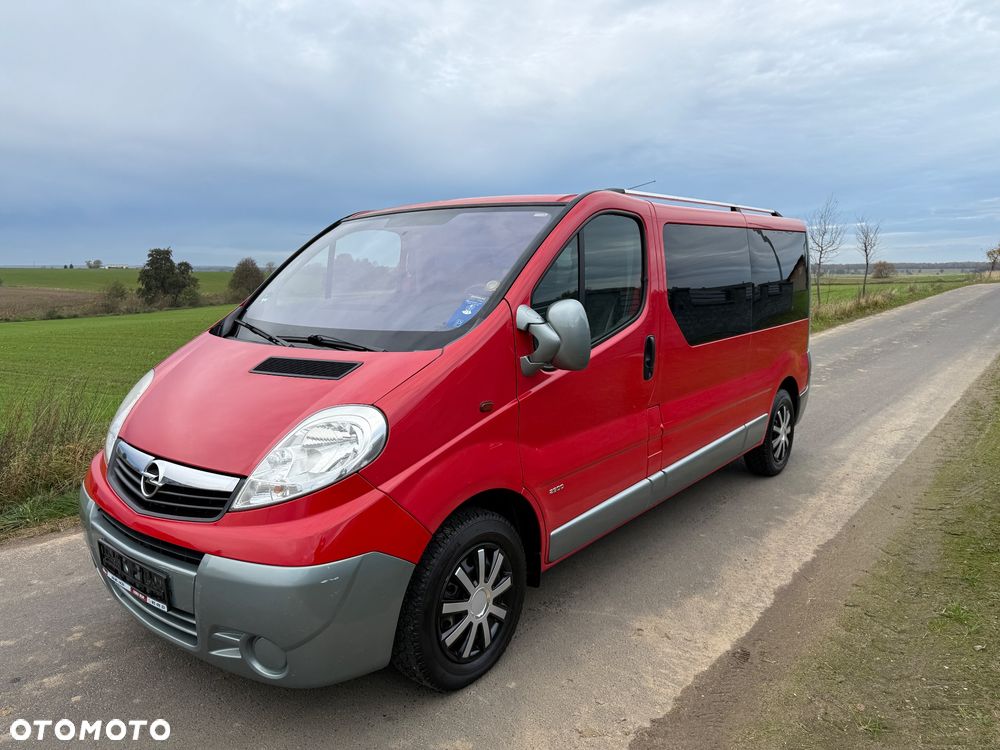 Opel Vivaro - 1