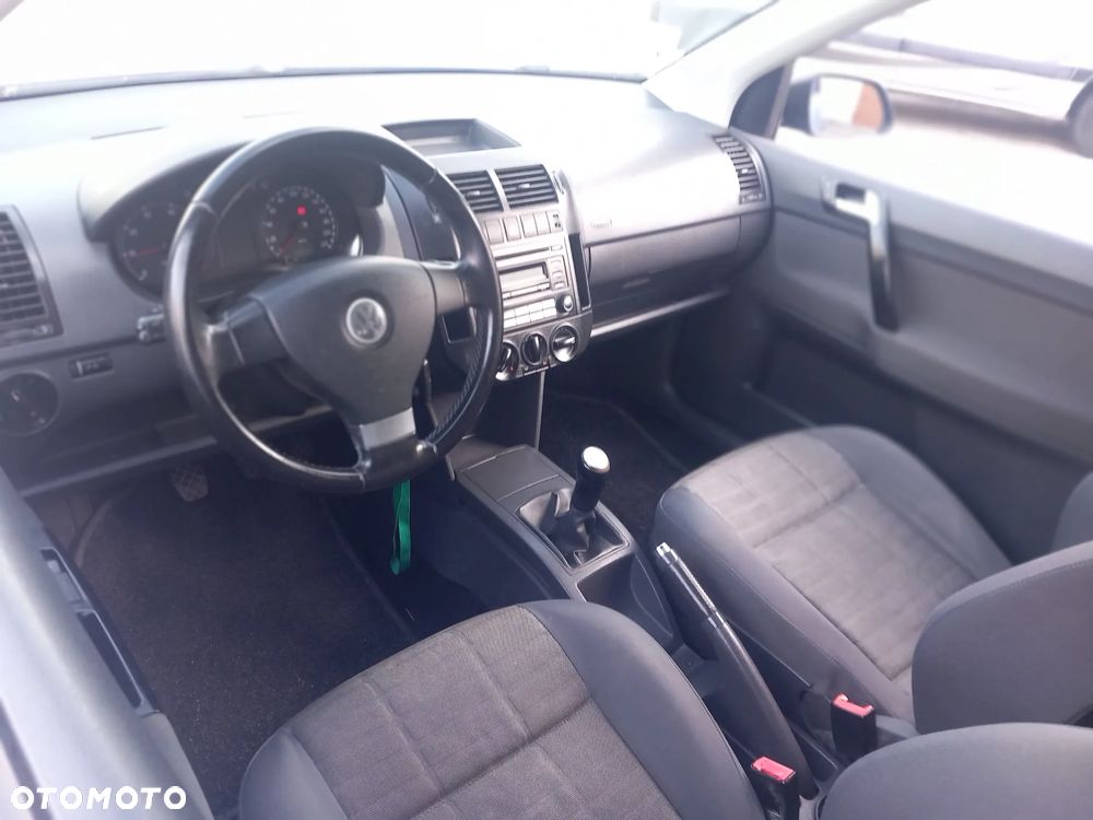 Volkswagen Polo 1.2 Tour Edition - 19