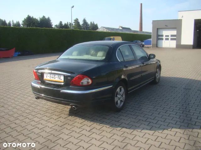 Jaguar X-Type - 10
