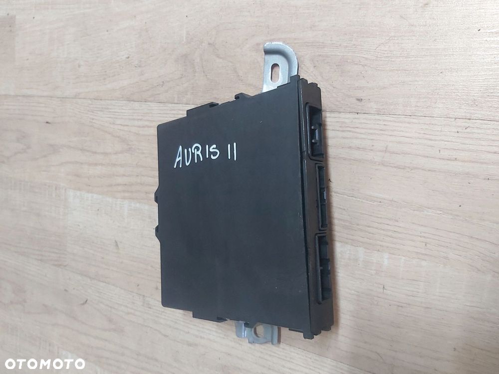 Toyota Auris II sterownik moduł start stop 89261-02010 - 3