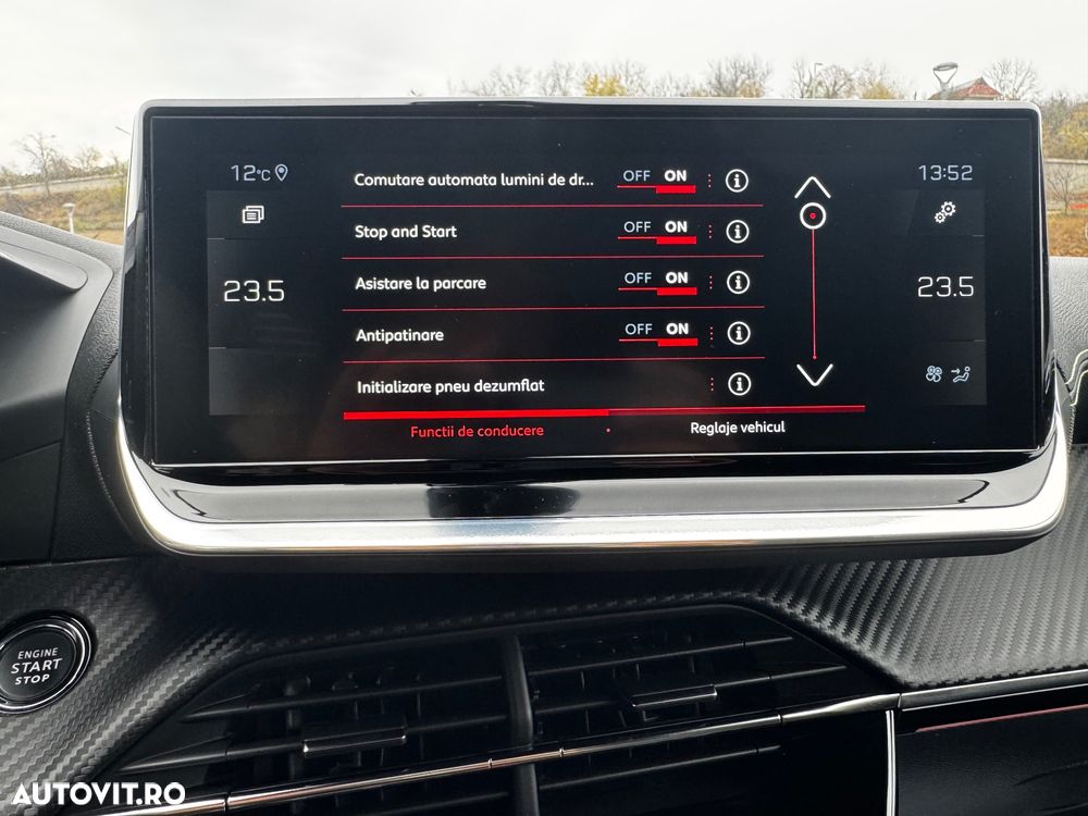 Peugeot 2008 PureTech 130 EAT8 GT - 33