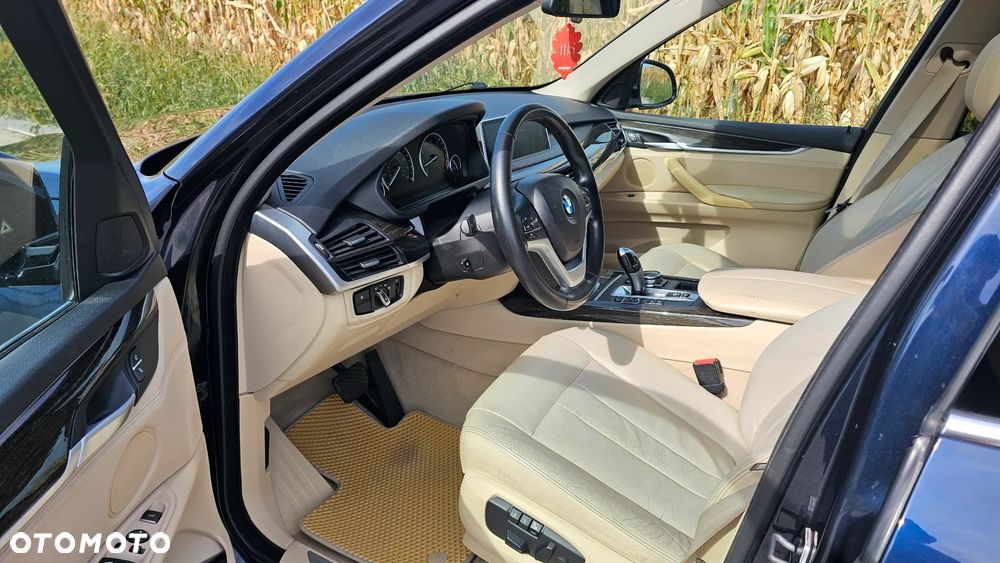 BMW X5 xDrive35i - 8