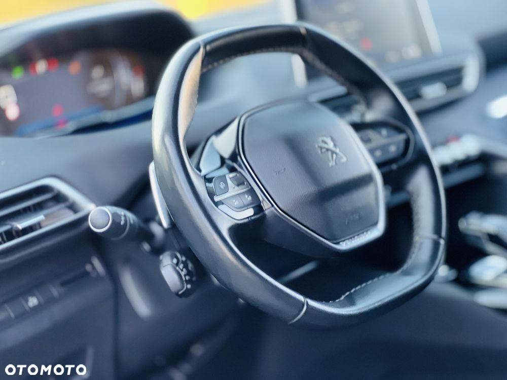 Peugeot 5008 BlueHDI 130 EAT8 Allure - 18