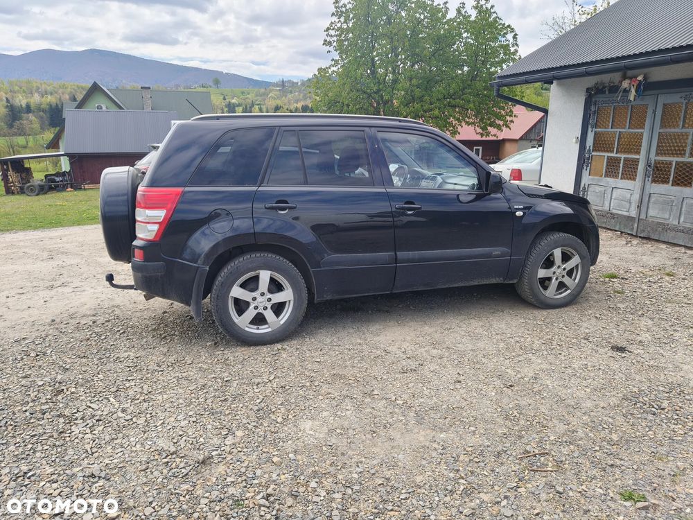 Suzuki Grand Vitara 1.9 DDiS - 2