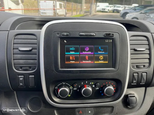 Renault TRAFIC LONGA 2.0 120cv - 12