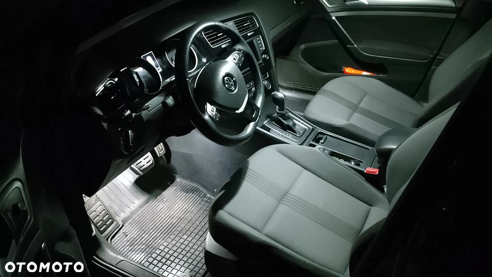 Volkswagen Golf 2.0 TDI BMT Highline DSG - 29