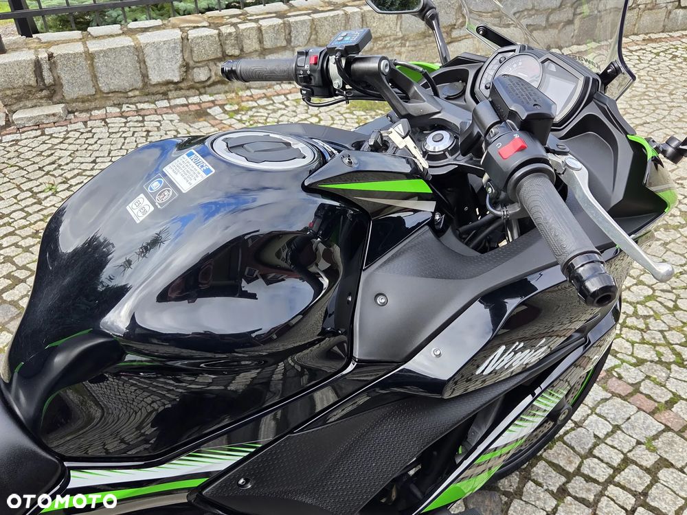 Kawasaki Ninja - 23