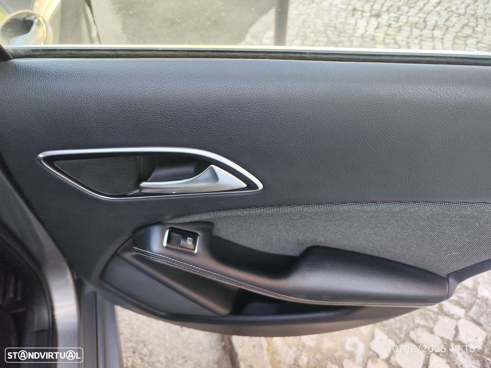 Mercedes-Benz A 180 d Urban - 16