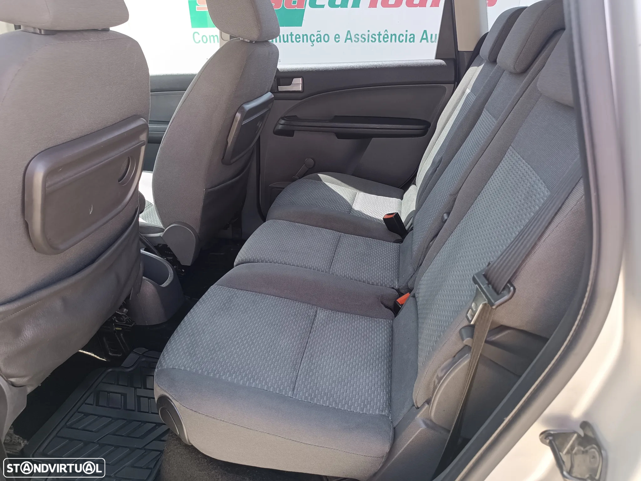 Ford Focus C-Max 1.6 TDCi Trend - 17