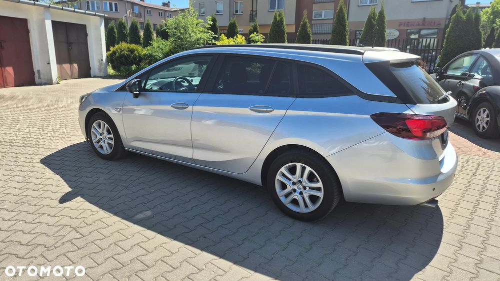 Opel Astra - 8