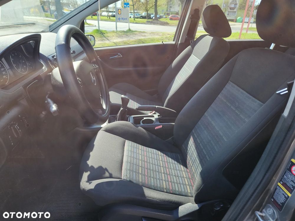 Mercedes-Benz Klasa A 150 Classic Polar Star - 15