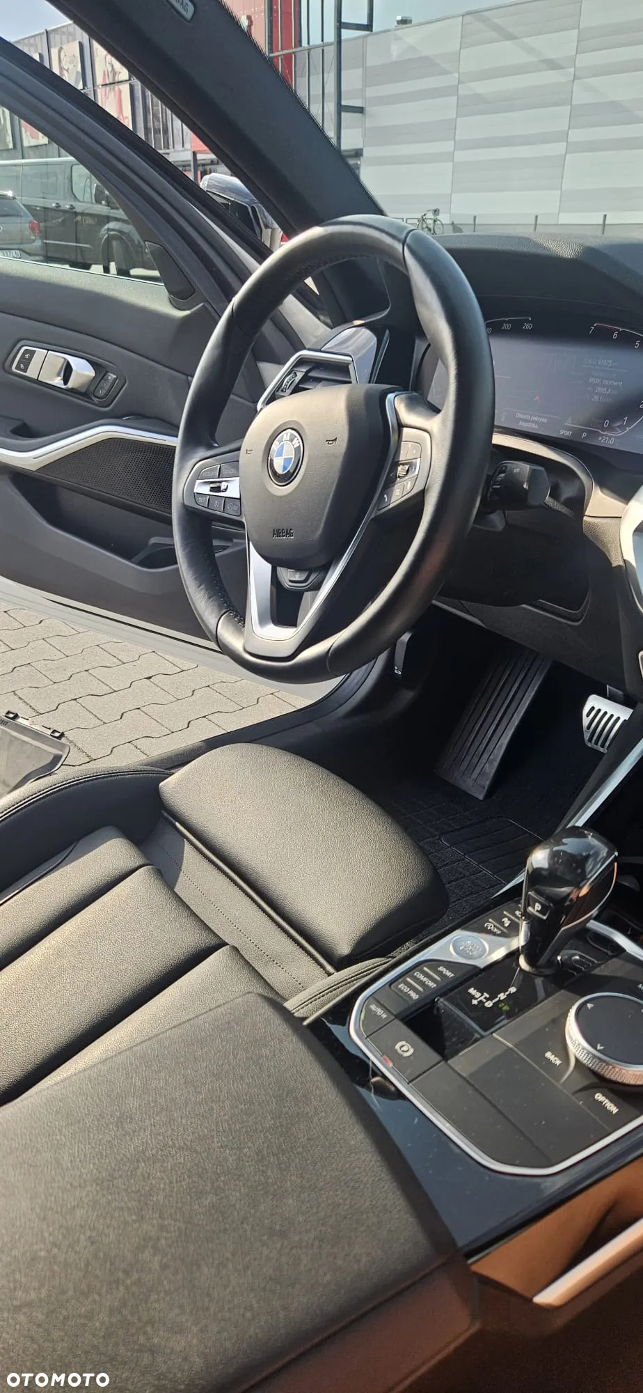 BMW Seria 3 330i xDrive Sport Line - 19