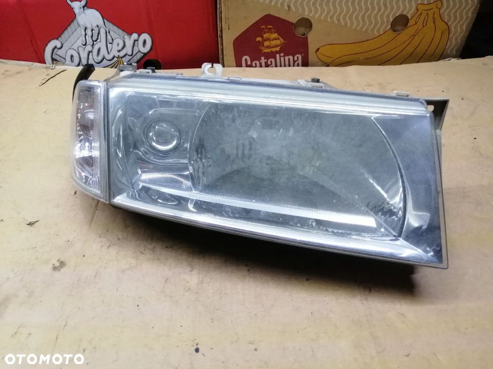 Skoda Octavia I Lift lampy przód komplet 1U1941015K 1U1941016K EU - 11