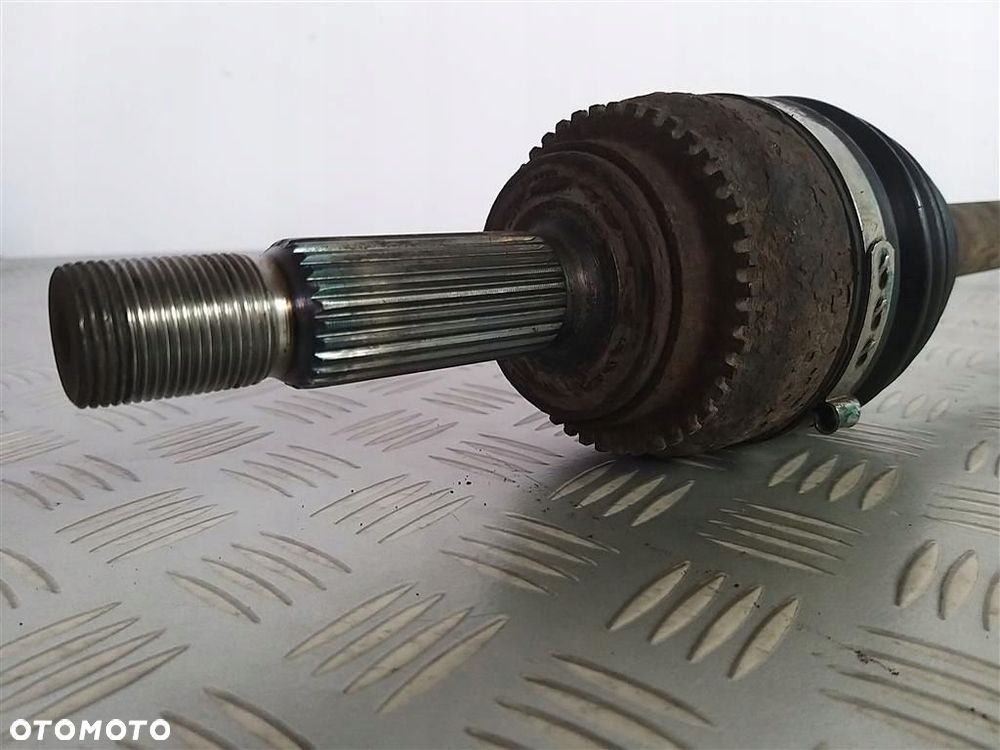 Półoś przód przednia prawa Mitsubishi Lancer VII 2003-2011 1,6 BENZYNA - 2