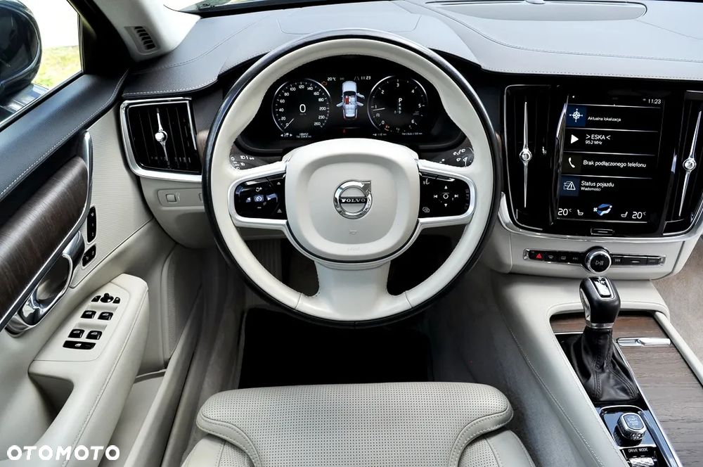 Volvo V90 D4 Geartronic Inscription - 17