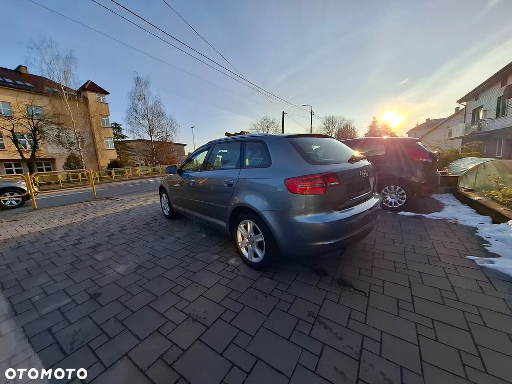 Audi A3 Sportback 1.6 Ambition - 2