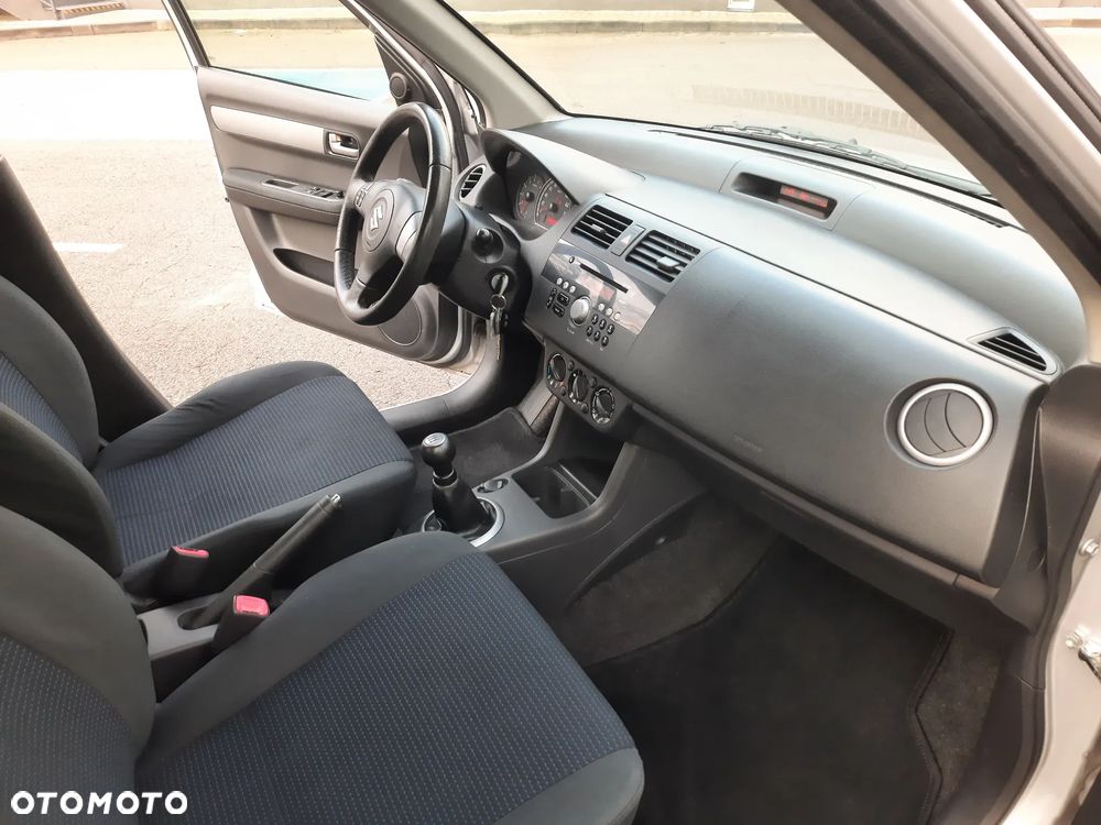 Suzuki Swift 1.3 Comfort - 13