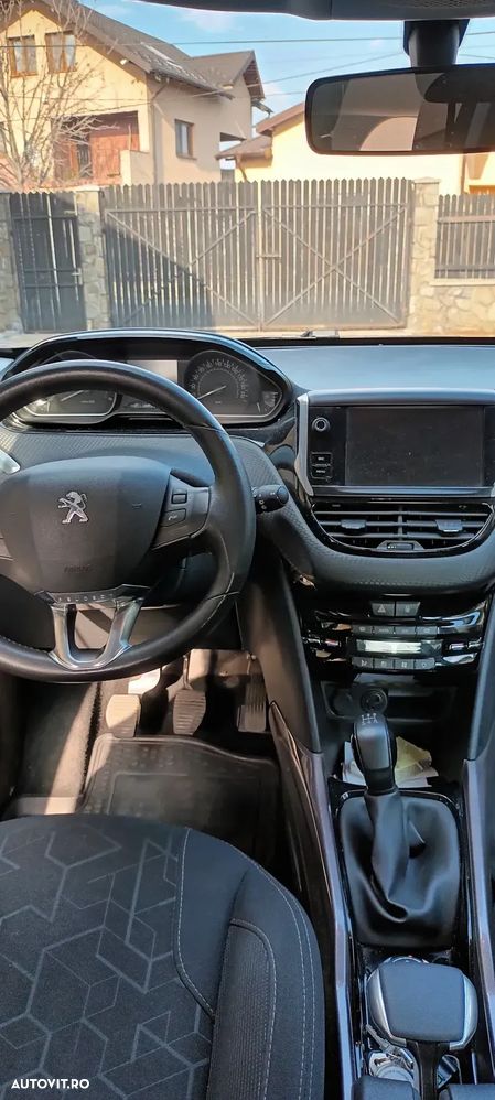 Peugeot 2008 - 3