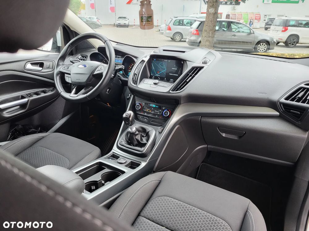 Ford Kuga - 13