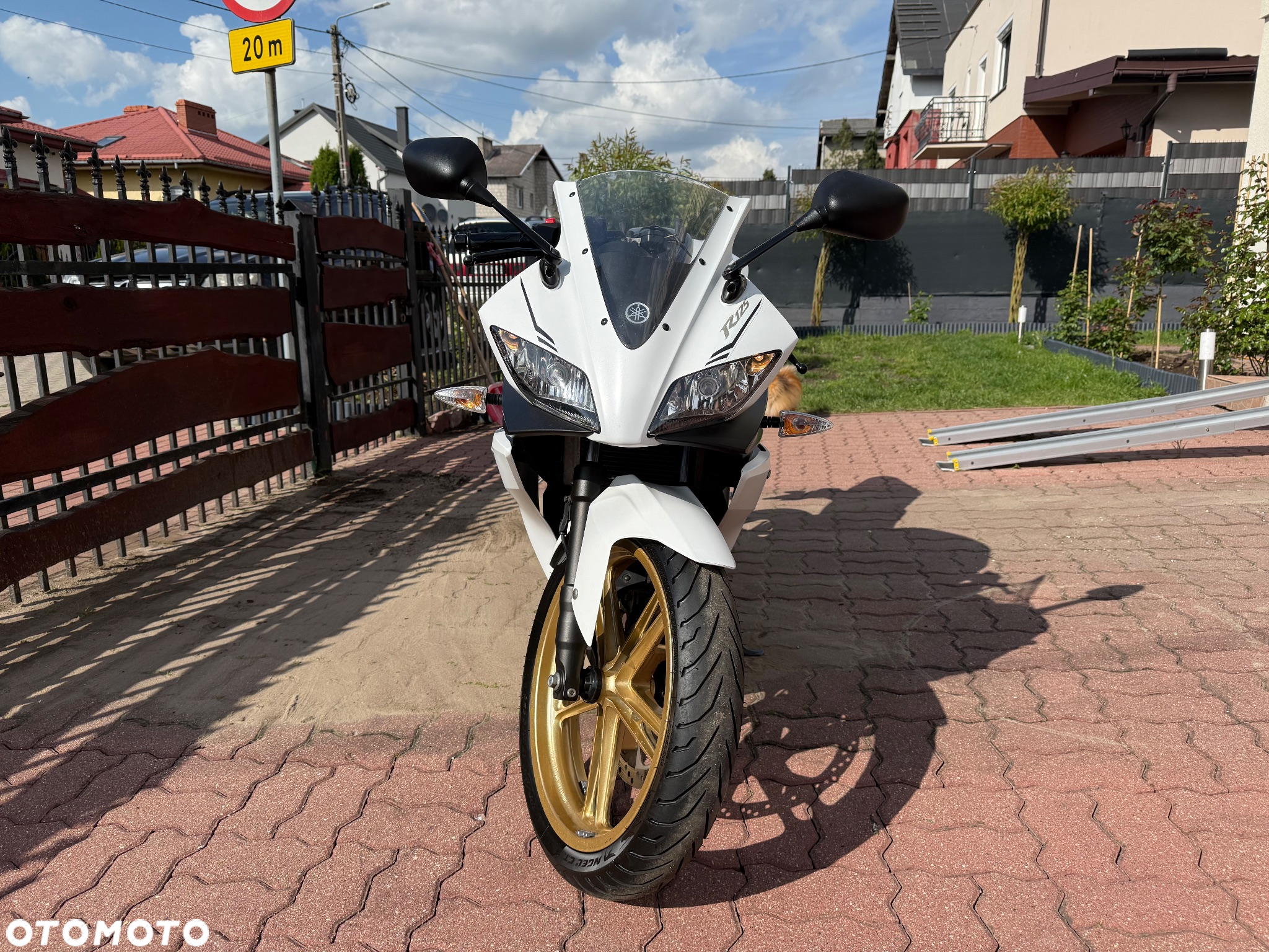 Yamaha YZF - 2