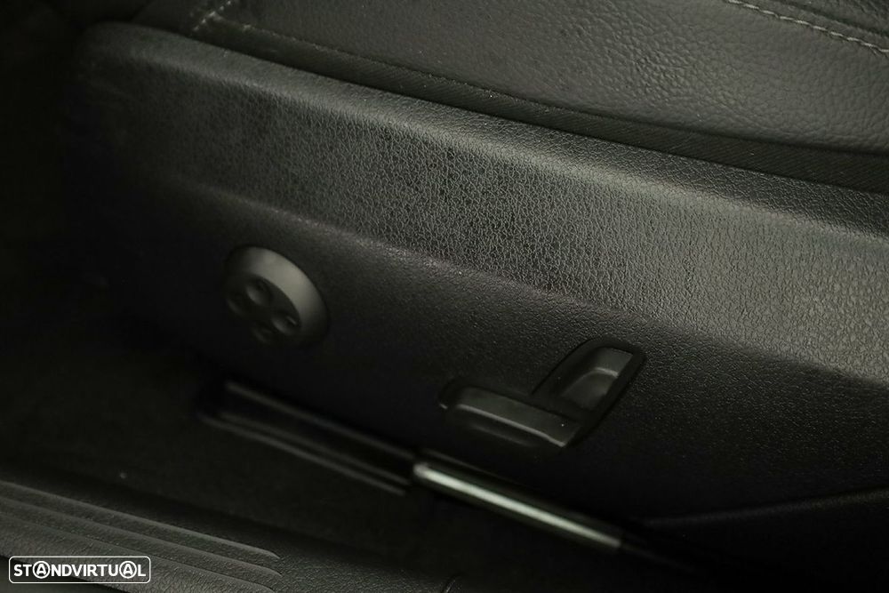 Mercedes-Benz C 220 d Avantgarde - 25