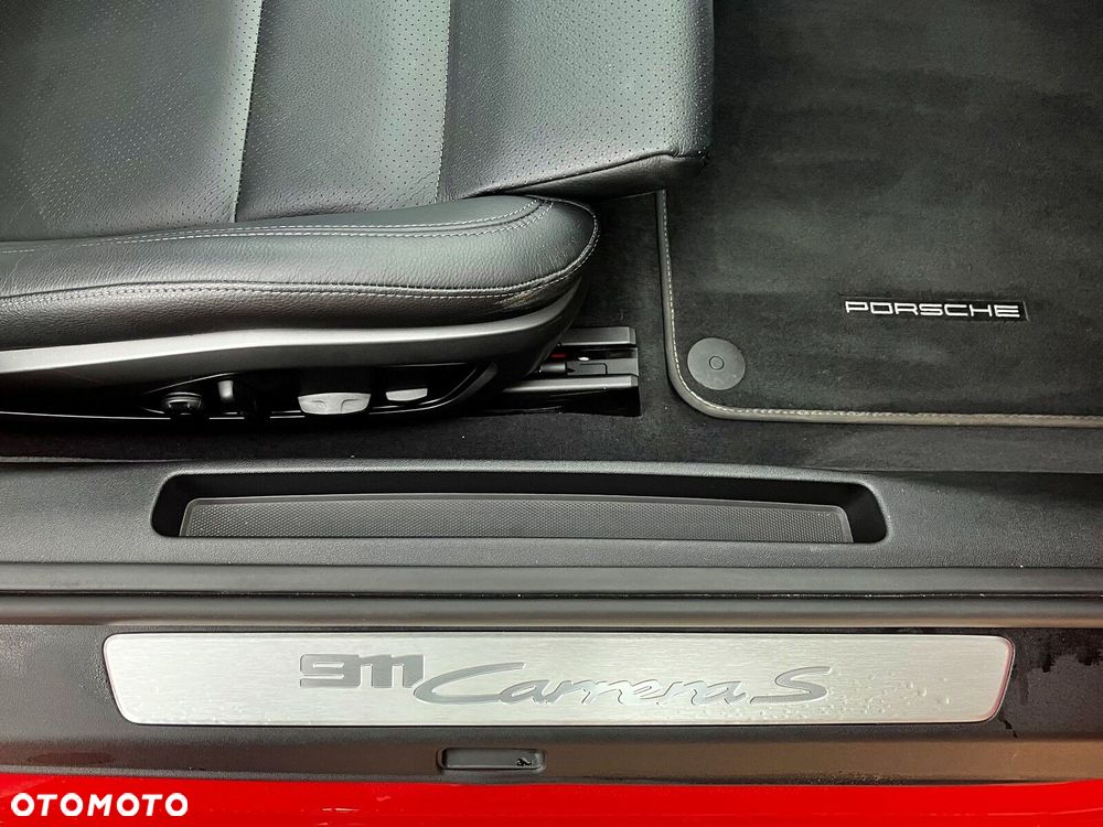 Porsche 911 - 17