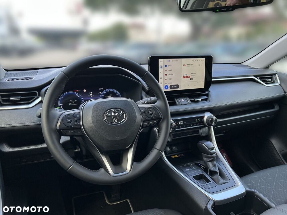 Toyota RAV4 - 11