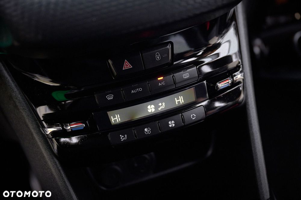 Peugeot 2008 PureTech 110 Stop&Start Allure - 31