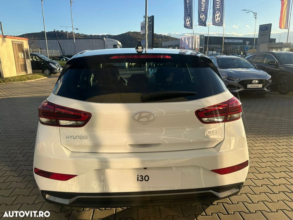 Hyundai i30 1.5 T-GDI 140CP 7DCT MHEV Highway - 9