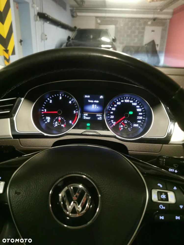 Volkswagen Passat 2.0 TDI Bi-Turbo BMT 4Mot Highline DSG - 13
