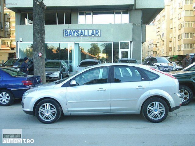 Dezmembrez Ford Focus 1.6tdci dezmembrez Focus 2 5 usi 2006 diesel - 1