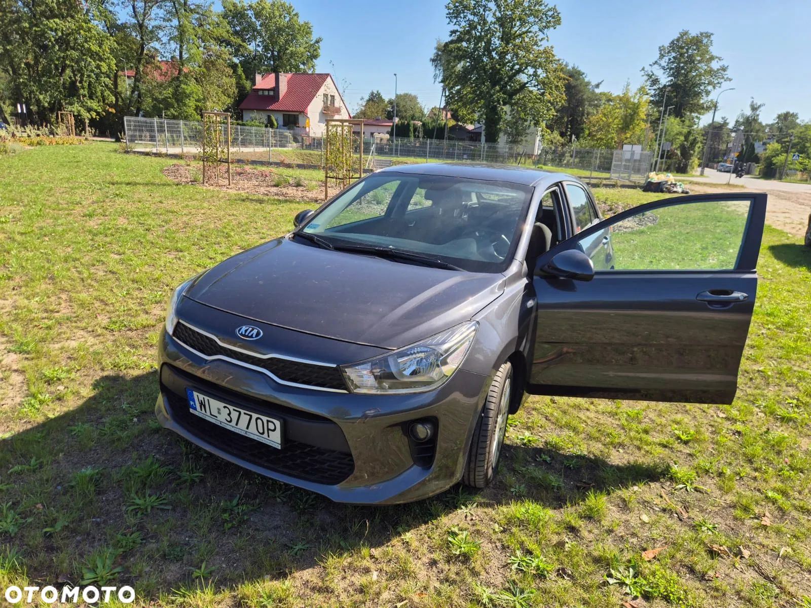 Kia Rio 1.2 L - 1