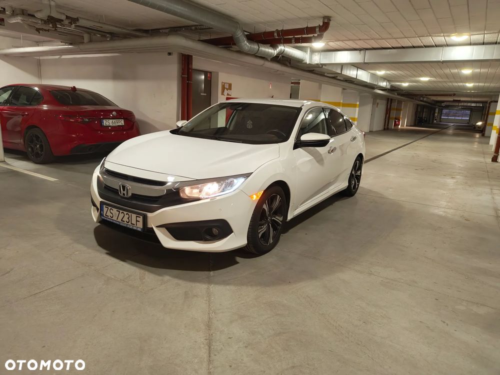Honda Civic 1.5 T Elegance CVT - 12