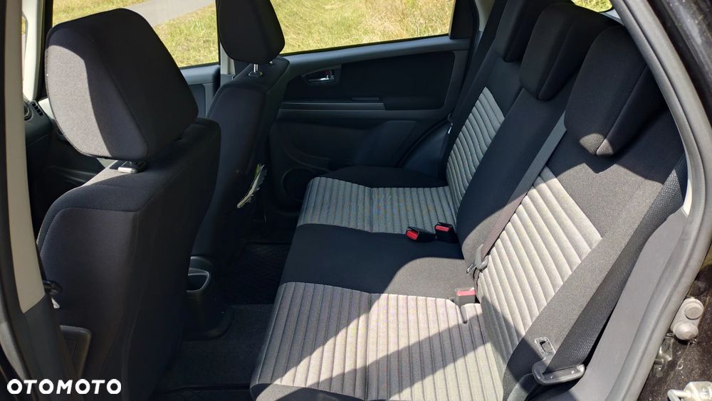 Suzuki SX4 - 17