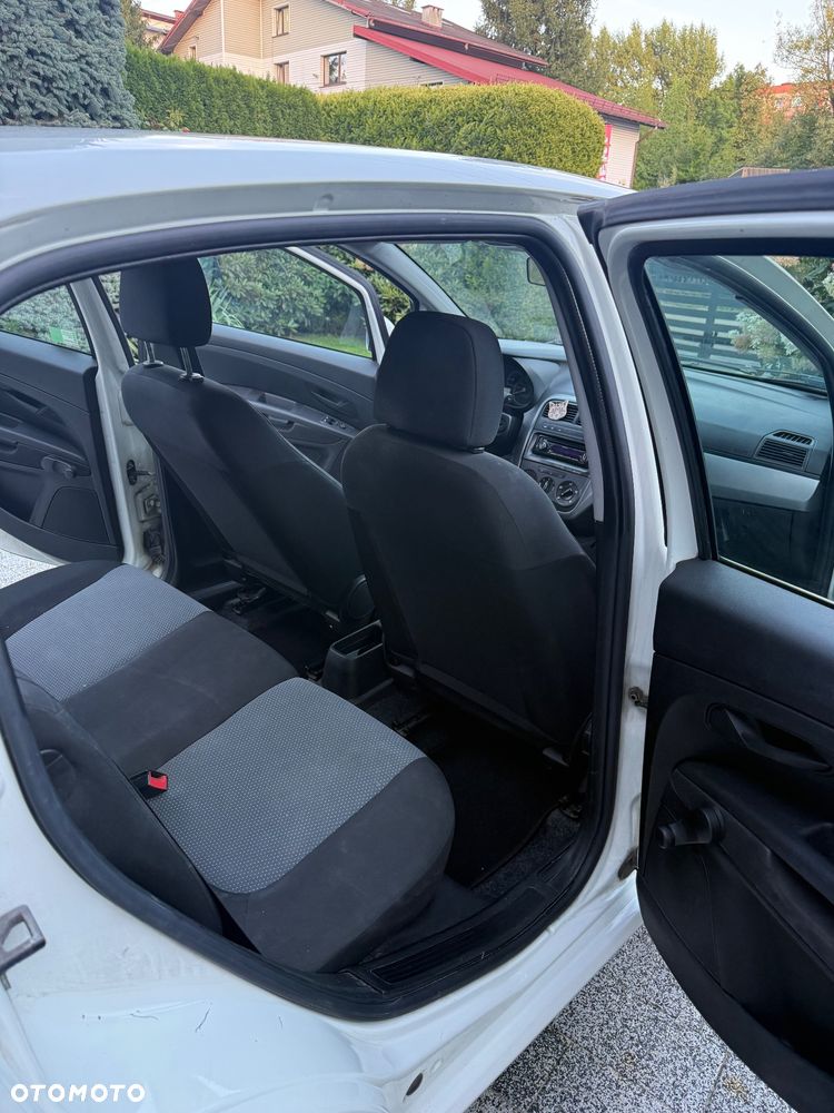 Fiat Punto - 8