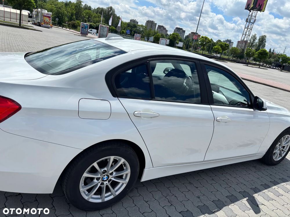 BMW Seria 3 - 13