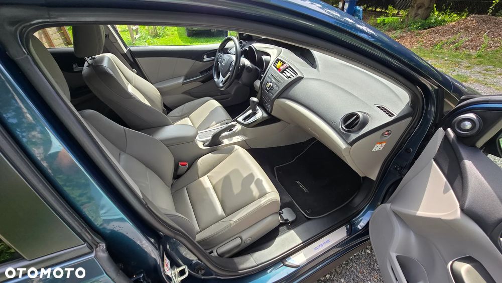 Honda Civic 1.8 Executive - 16