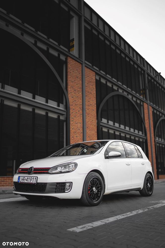 Volkswagen Golf 2.0 TSI GTI DSG - 4