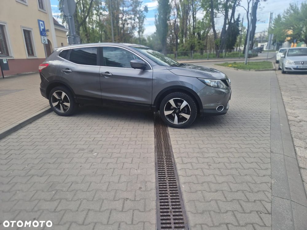 Nissan Qashqai 1.2 DIG-T N-Connecta EU6 - 4