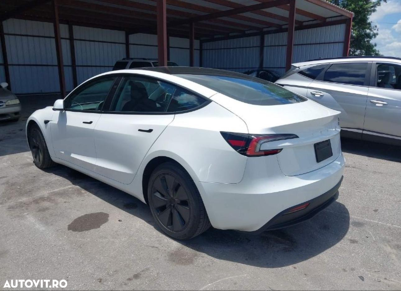 Tesla Model 3 Standard Reichweite Plus Hinterradantrieb - 3