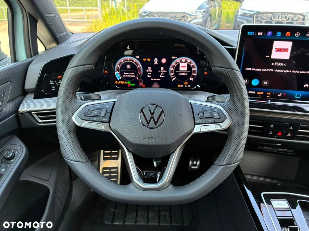 Volkswagen Golf - 13