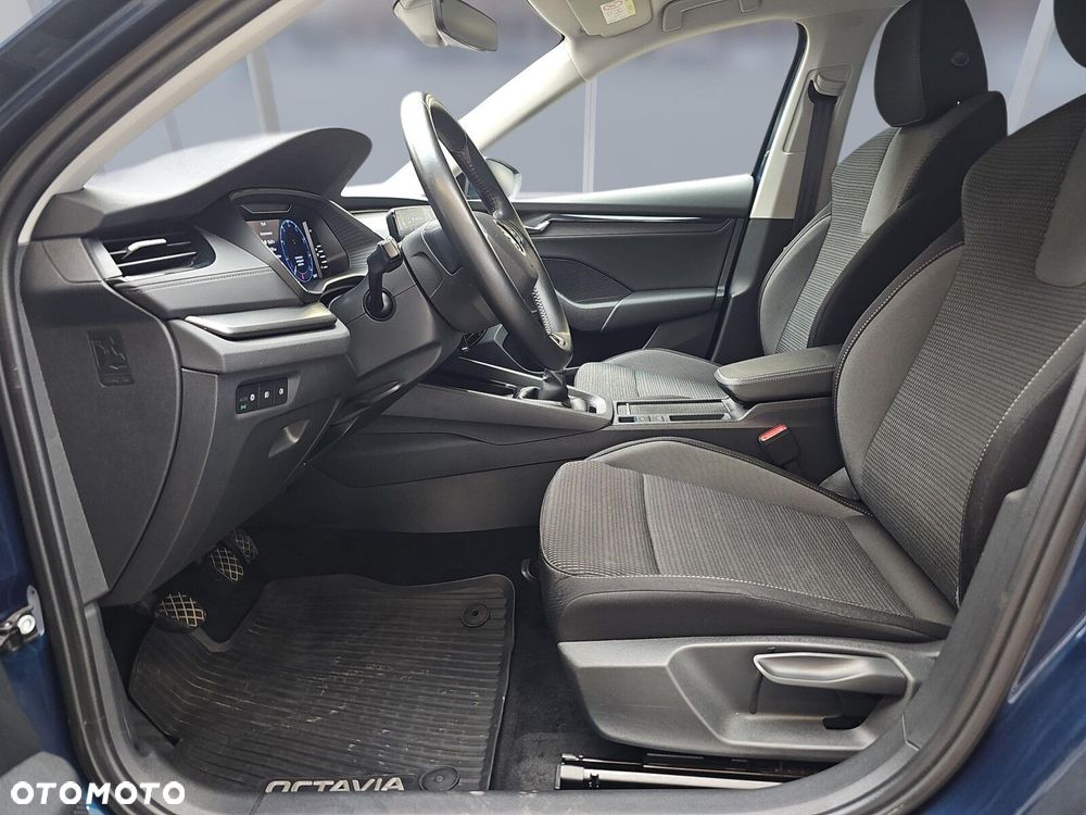 Skoda Octavia 2.0 TDI Ambition - 10