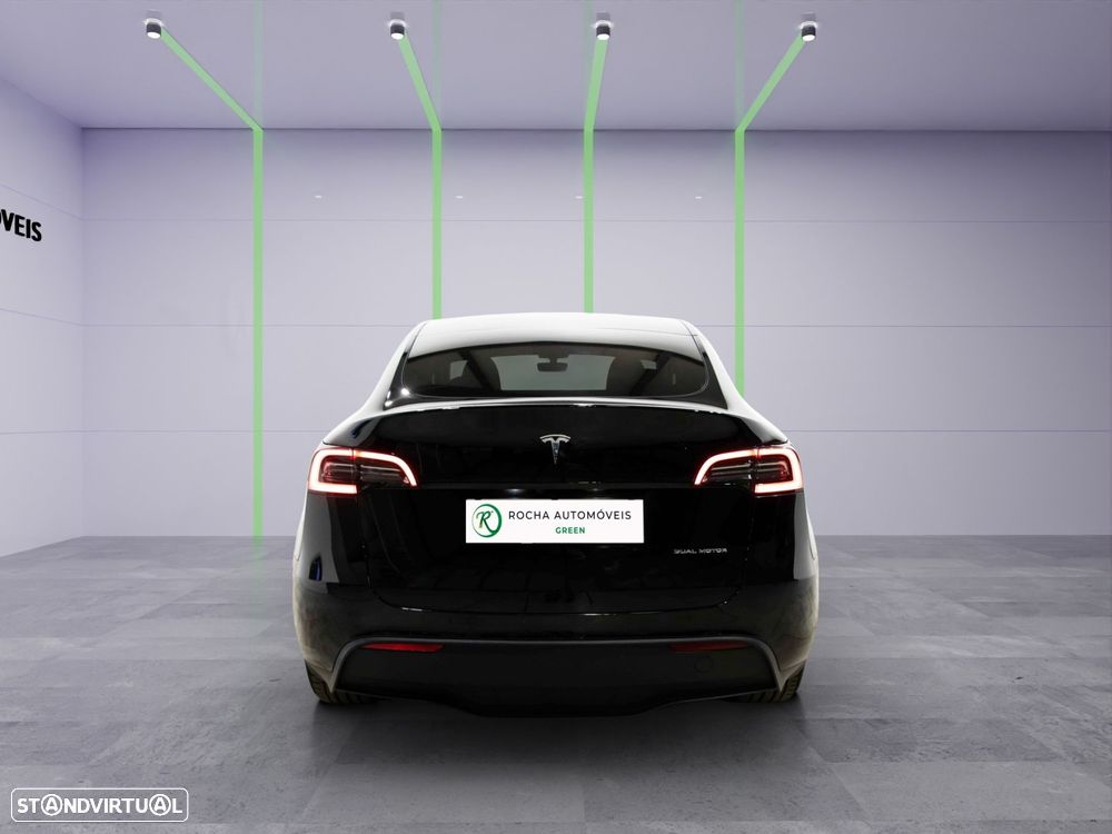 Tesla Model Y Tração Traseira - 4