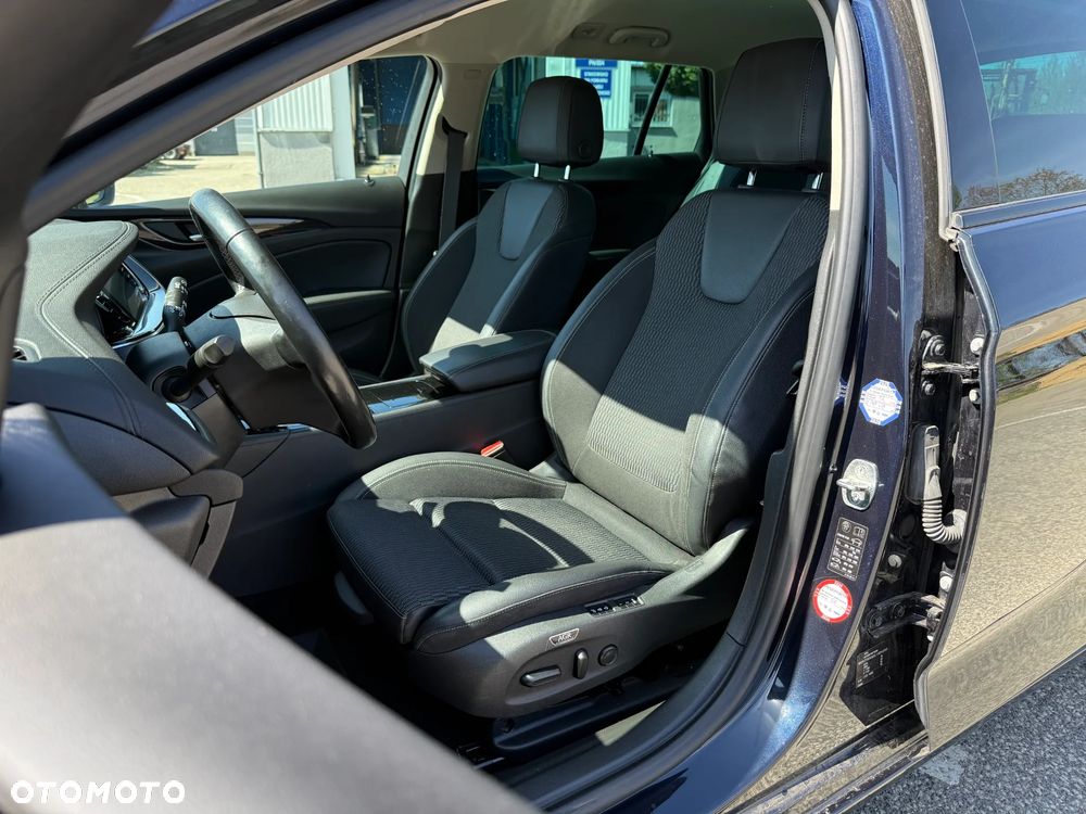 Opel Insignia 2.0 CDTI automatik Business Innovation - 4