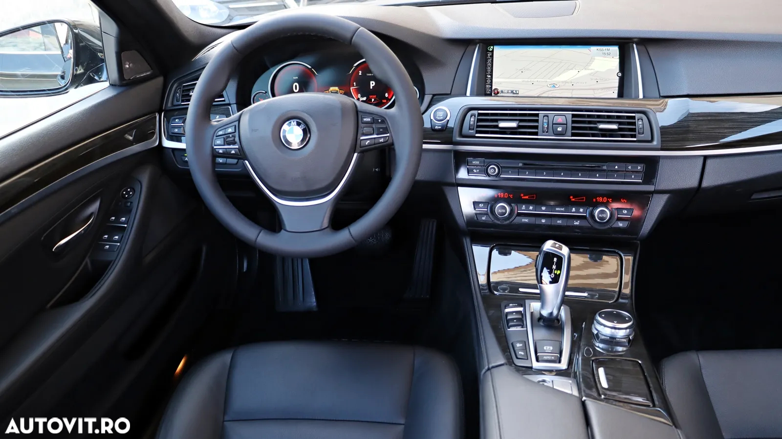 BMW Seria 5 525d Touring Aut. Luxury Line - 20